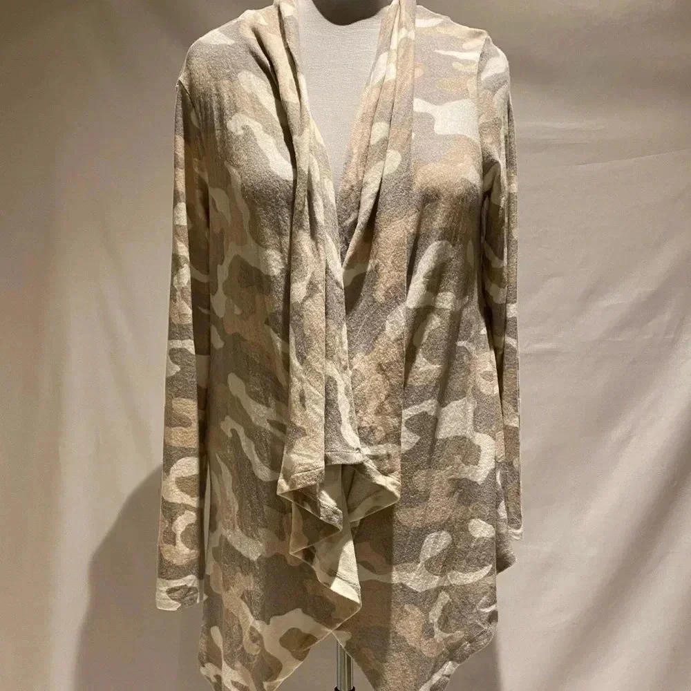 Collection by Bobeau “Amie” pink camouflage waterfall cardigan, size L, NWT - Picture 2 of 6